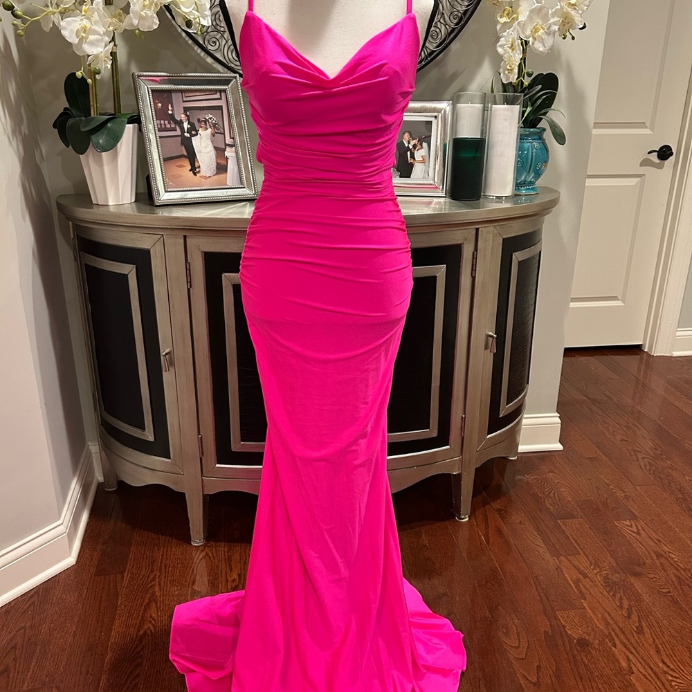 La Femme Vibrant Pink Maxi Dress PROM/ WEDDING size 2 (NWOT)
